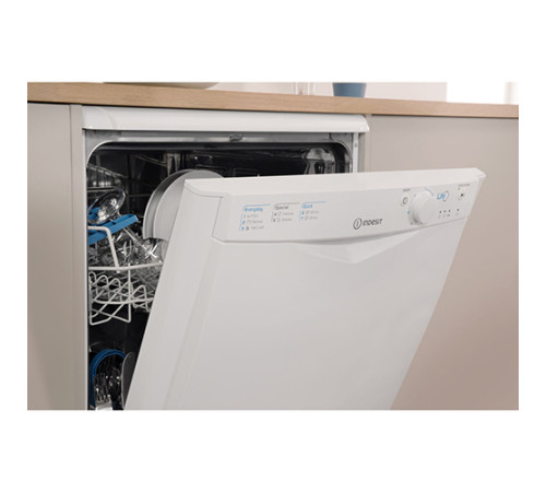 ჭურჭლის სარეცხი მანქანა INDESIT DFG 15B10 EU